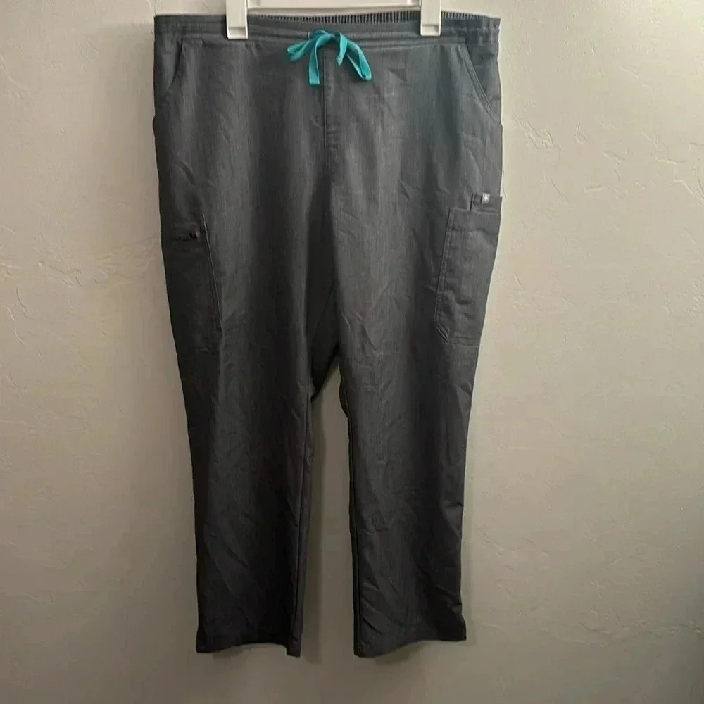 FIGS Yola Skinny Scrubs in Graphite - Picture 2 of 8